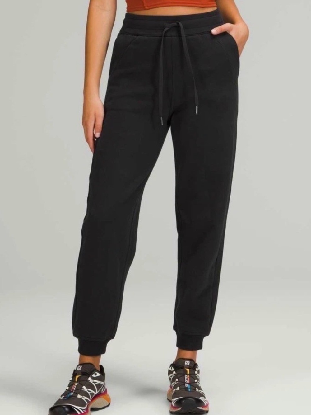 Lululemon Scuba High-Rise Jogger BLK 6 athletica Black Drawstring Jogger Pant